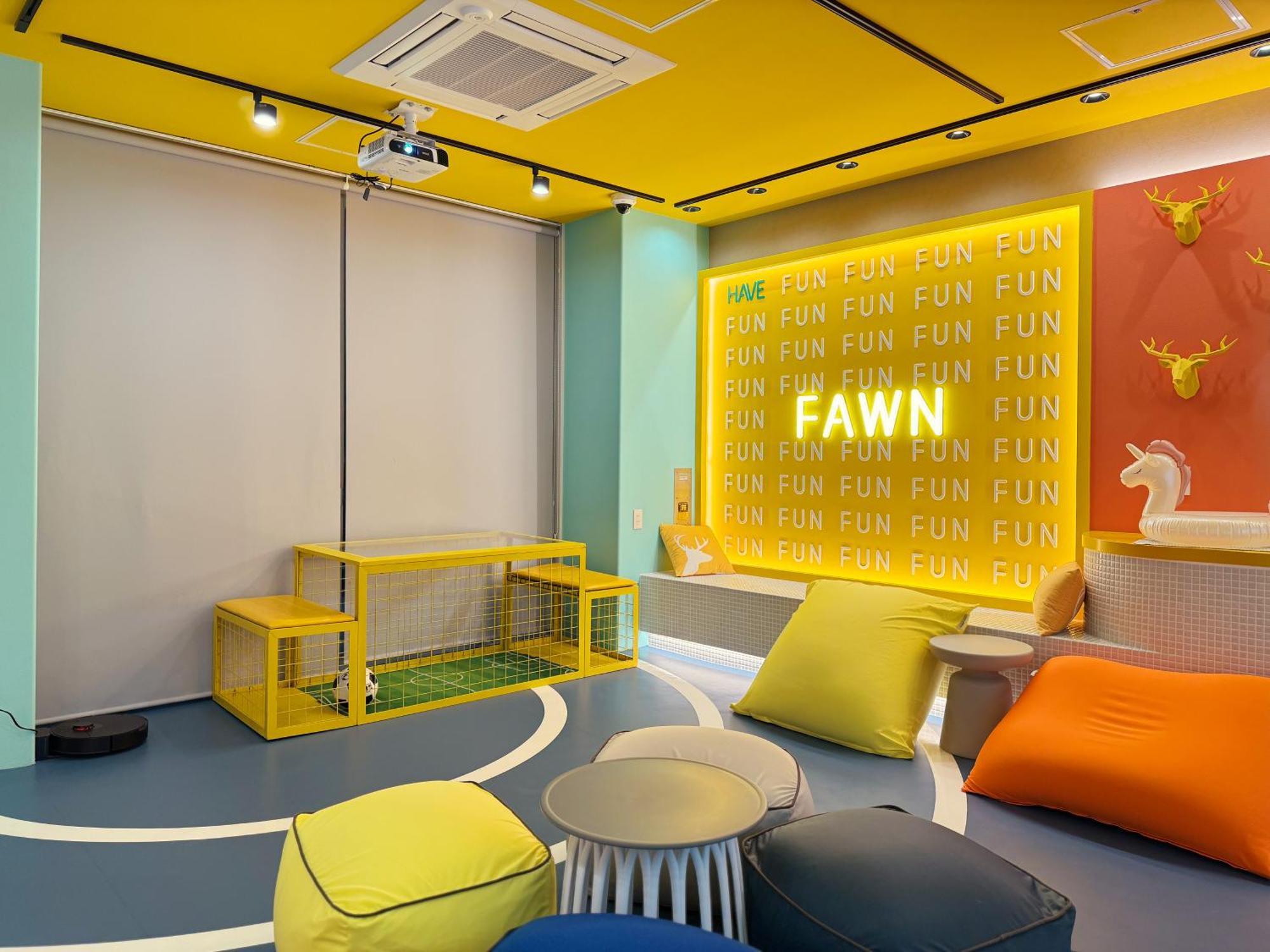 Fawn Hotel Osaka Zewnętrze zdjęcie